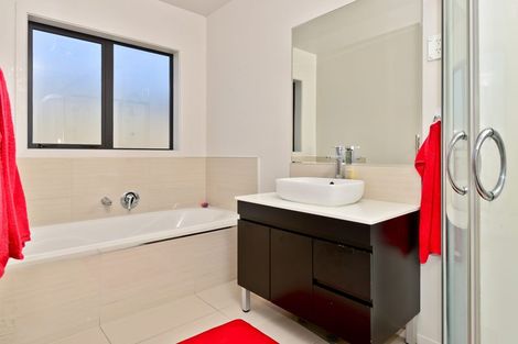 Photo of property in 2 Southbrook Close, Glenview, Hamilton, 3206