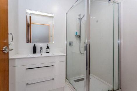 Photo of property in 24 Waikoukou Valley Road, Waimauku, 0812