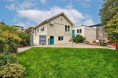 Photo of property in 14 Pembroke Street, Tawa, Wellington, 5028