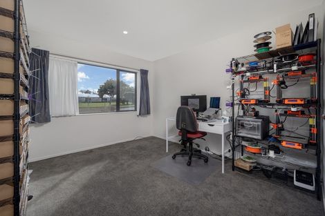 Photo of property in 118a Gracechurch Drive, Flat Bush, Auckland, 2016