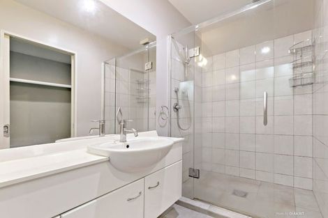 Photo of property in 5 Bank Road, Northland, Wellington, 6012