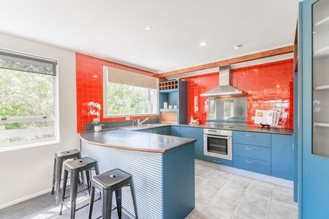 Photo of property in 5 Sharda Grove, Paraparaumu Beach, Paraparaumu, 5032