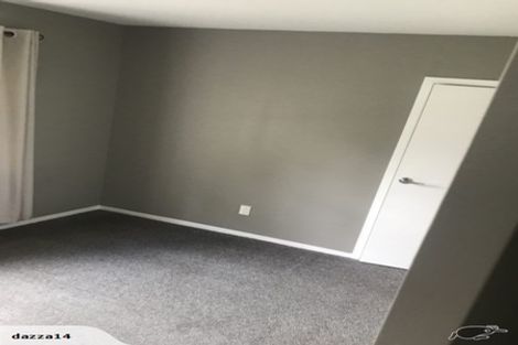 Photo of property in 35 Oswald Crescent, Paparangi, Wellington, 6037