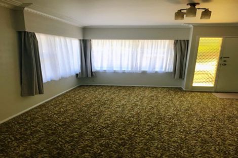 Photo of property in 4/30 Campbell Road, Onehunga, Auckland, 1061