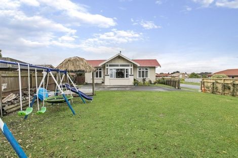 Photo of property in 135 Mountain Road, Mangere Bridge, Auckland, 2022