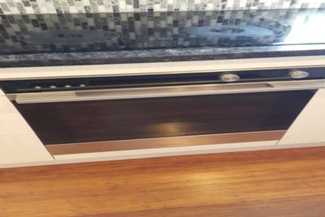 Photo of property in 18 Stanaway Street, Hillcrest, Auckland, 0627