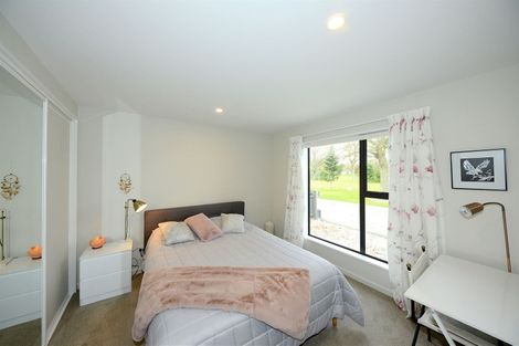 Photo of property in 11 Glenbarr Lane, Broomfield, Christchurch, 8042