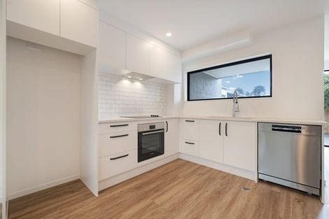 Photo of property in 2 Ba Lane, Ranui, 0612