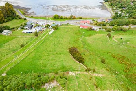 Photo of property in 6025 Christchurch Akaroa Road, Duvauchelle, 7583