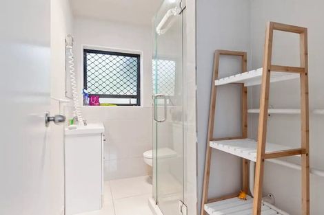 Photo of property in 5 Morewood Lane, Favona, Auckland, 2024