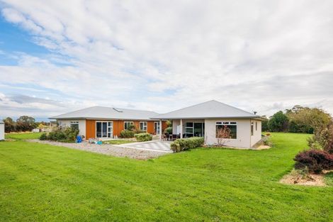 Photo of property in 554 Taonui Road, Colyton, Feilding, 4775
