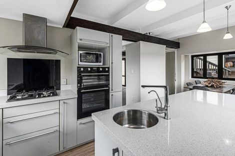 Photo of property in 17 Kowhai Park Road, Maunu, Whangarei, 0110