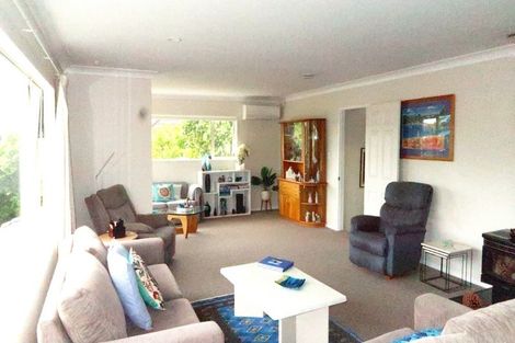 Photo of property in 3 Grovenor Drive, Orewa, 0931