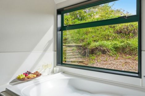Photo of property in 8 Wairere Road, Bastia Hill, Whanganui, 4500