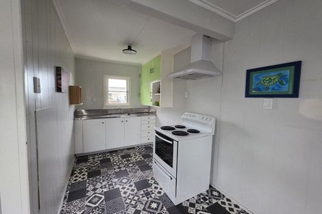 Photo of property in 31 Matai Street, Castlecliff, Whanganui, 4501