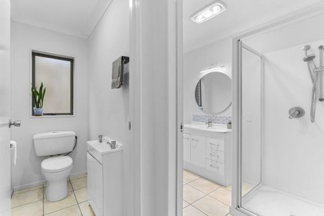 Photo of property in 18 Parris Street, Moturoa, New Plymouth, 4310