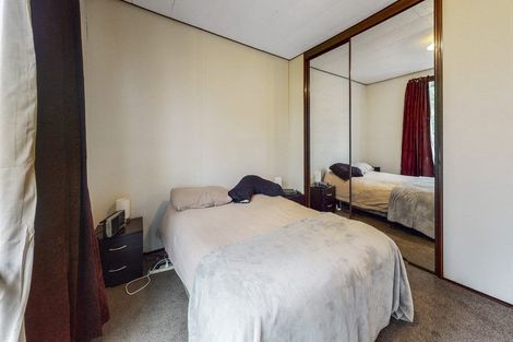 Photo of property in 1/25 Starforth Place, Henderson, Auckland, 0612