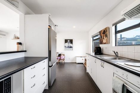 Photo of property in 42 Stanmore Road, Phillipstown, Christchurch, 8011