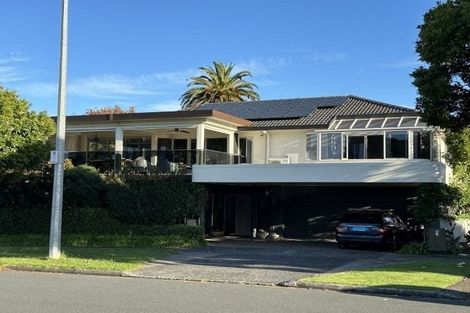 Photo of property in 2 Fourth Avenue, Tauranga, 3110