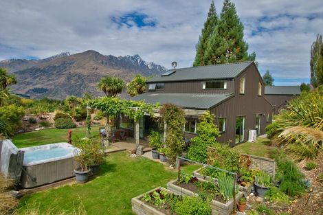 Photo of property in 36 Ferry Hill Drive, Lower Shotover, Queenstown, 9371