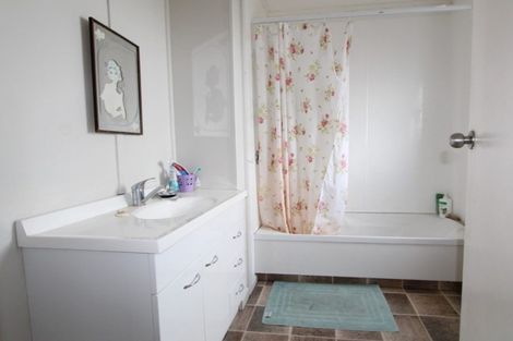 Photo of property in 24 Hawick Street, Tokoroa, 3420