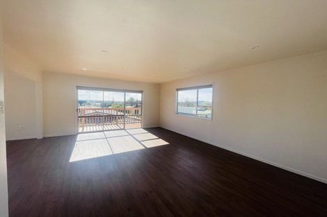 Photo of property in 1/54 Lynwood Road, New Lynn, Auckland, 0600