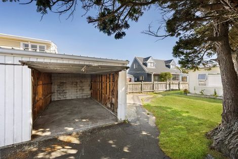 Photo of property in 25f1 Aparima Avenue, Miramar, Wellington, 6022