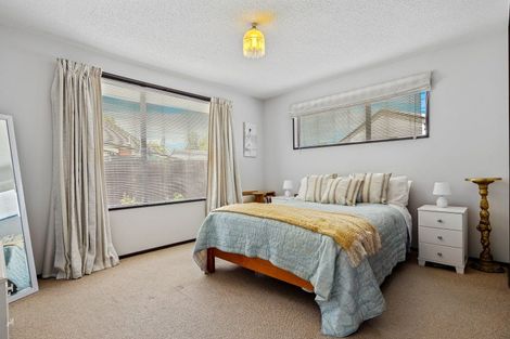Photo of property in 57 Karnak Crescent, Russley, Christchurch, 8042