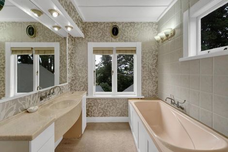 Photo of property in 49 Waihi Road, Hawera, 4610