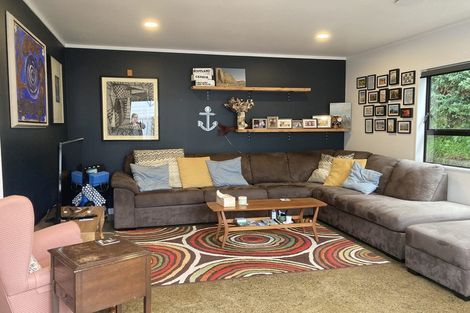 Photo of property in 2/53 Dominion Park Street, Johnsonville, Wellington, 6037