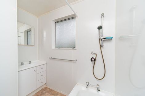 Photo of property in 43 Acacia Street, Kelvin Grove, Palmerston North, 4414