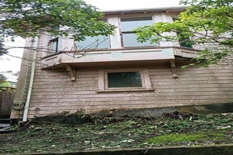 Photo of property in 28 Highbury Road, Highbury, Wellington, 6012