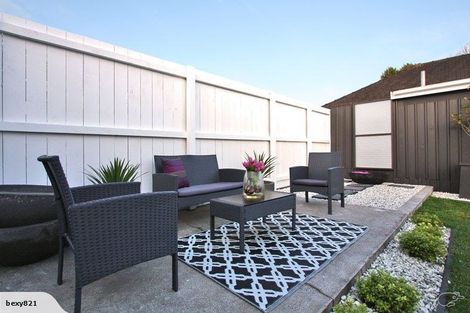 Photo of property in 34b Enderby Drive, Te Atatu Peninsula, Auckland, 0610