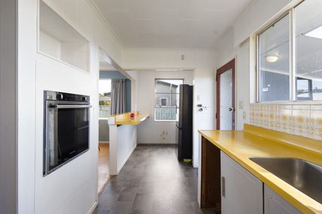 Photo of property in 14 Wilson Street, Bulls, 4818