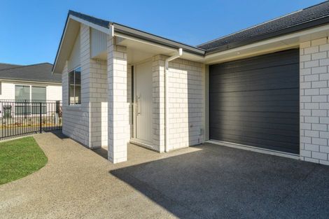 Photo of property in 1 Beth Lane, Katikati, 3129