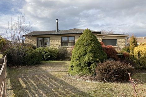 Photo of property in 8 Rata Street, Wanaka, 9305