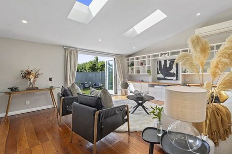 Photo of property in 43 Washington Avenue, Brooklyn, Wellington, 6021