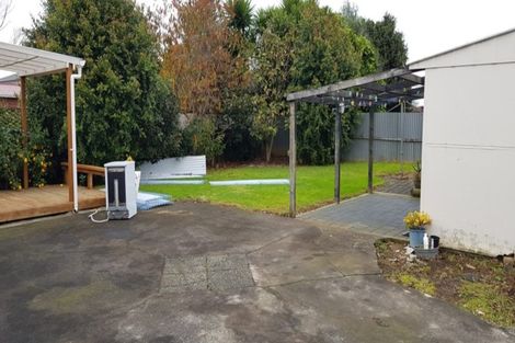 Photo of property in 46 Hallberry Road, Mangere East, Auckland, 2024
