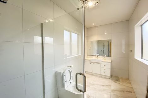 Photo of property in 10 Fong Road, Flat Bush, Auckland, 2019