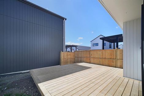 Photo of property in 75 Kairakau Street, Papakura, 2110