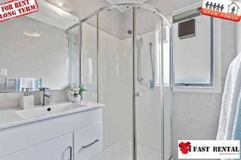 Photo of property in 1/2 Halberg Street, Glenfield, Auckland, 0629
