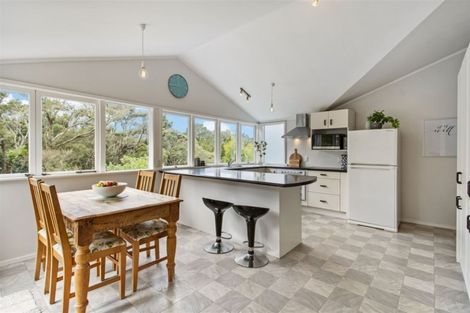Photo of property in 21 Vienna Place, Birkenhead, Auckland, 0626