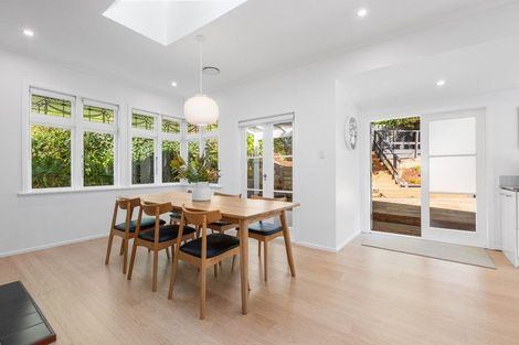 Photo of property in 32 Havelock Street, Mornington, Wellington, 6021