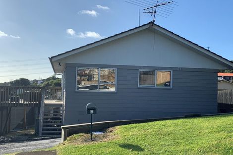 Photo of property in 9 Meadowood Drive, Unsworth Heights, Auckland, 0632