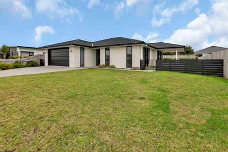 Photo of property in 9 Olney Court, One Tree Point, 0118