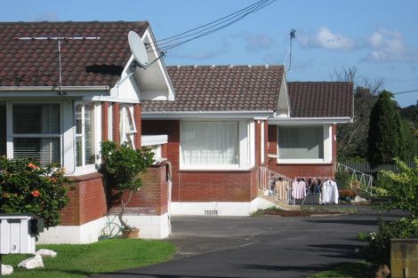 Photo of property in 2/8 Russell Road, Manurewa, Auckland, 2102