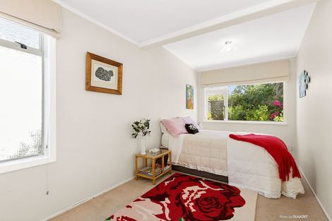 Photo of property in 22 Harbour View Road, Northland, Wellington, 6012