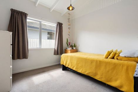 Photo of property in 2b Roach Street, Maeroa, Hamilton, 3200