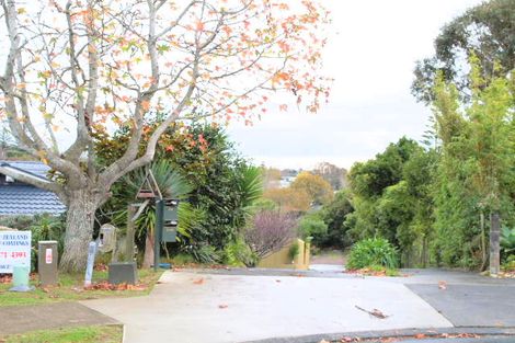 Photo of property in 29 Bert Wilson Place, Cockle Bay, Auckland, 2014