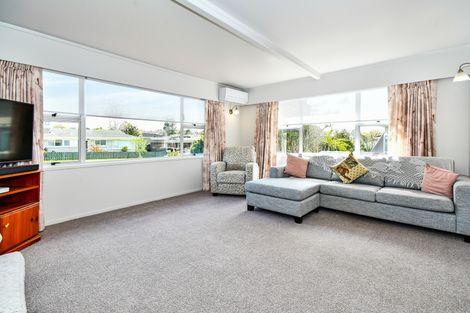 Photo of property in 8a Ashdown Place, Pahurehure, Papakura, 2113